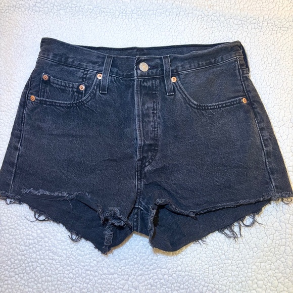 Levi’s 501  Denim Shorts W27 - Picture 1 of 4